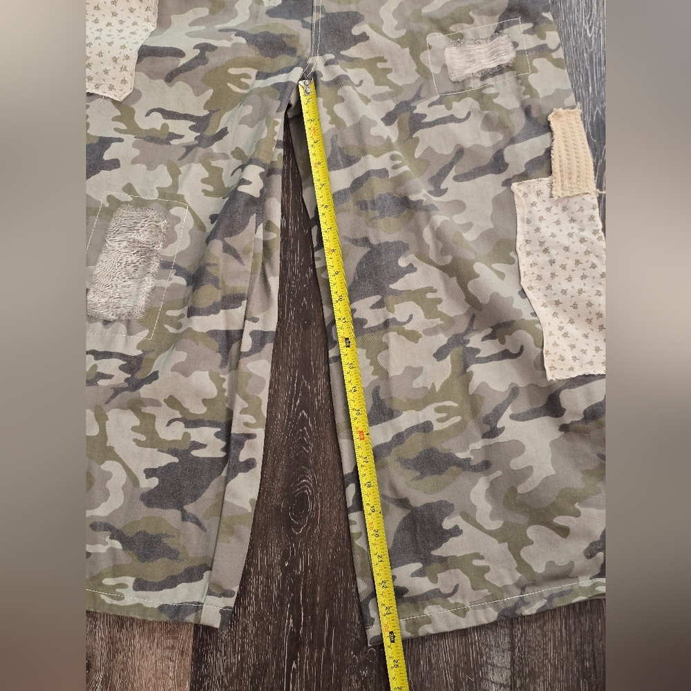 POL Camo Patchwork Overalls Womens Relaxed Fit Utility Jumpsuit, Size S Like New - Picture 8 of 11